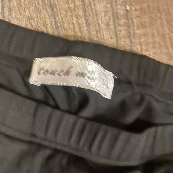 Black Ruched Leggings - Picture 3 of 3